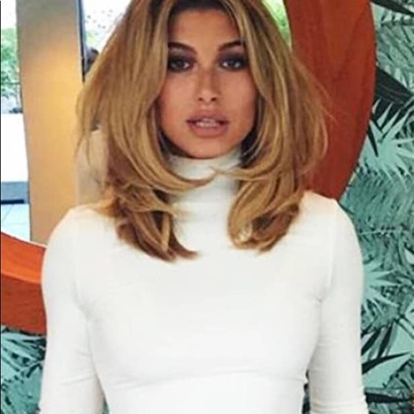 cedar & gold Tops - cute boutique white top 🍁🍂